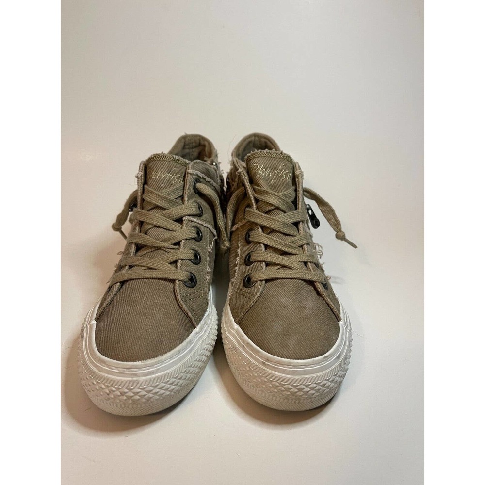 Blowfish Malibu Melondrop Women’s Wedge Sneaker 8 Taupe Tan Distressed